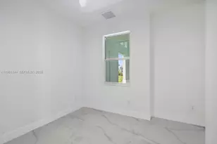 1105 SE 38th St, Cape Coral, FL 33904 - Photo 21