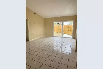 5861 SW 152nd Ct, Miami, FL 33193 - Photo 9