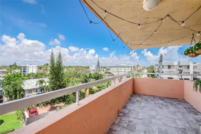 8101 Byron Ave #509, Miami Beach, FL 33141 - Photo 21