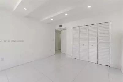 8101 Byron Ave #509, Miami Beach, FL 33141 - Photo 11