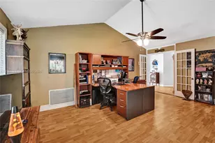 1741 W Oak Knoll Cir, Davie, FL 33324 - Photo 19