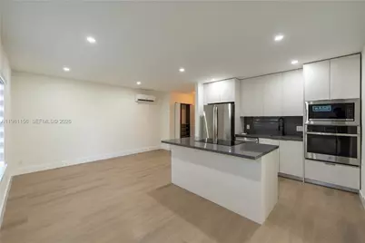 1615 NE 9th St #1, Fort Lauderdale, FL 33304 - Photo 1