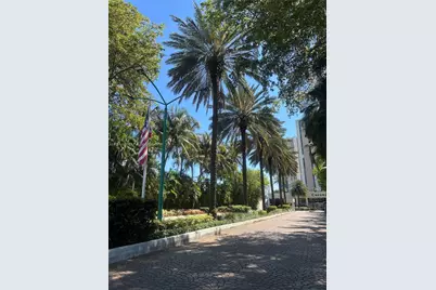 20301 W Country Club Dr #1224, Aventura, FL 33180 - Photo 3