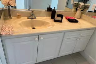 20301 W Country Club Dr, Aventura, FL 33180 - Photo 27