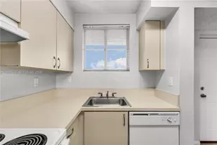 14961 SW 82nd Ln, Miami, FL 33193 - Photo 9