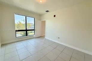 8001 NW 41st St, Doral, FL 33166 - Photo 21