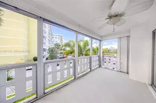 4350 Hillcrest Dr, Hollywood, FL 33021 - Photo 13