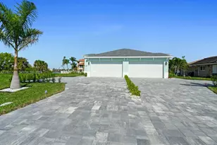 1107 SE 38th St, Cape Coral, FL 33904 - Photo 3