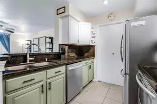 875 Riverside Dr, Coral Springs, FL 33071 - Photo 5