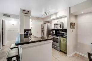 875 Riverside Dr, Coral Springs, FL 33071 - Photo 7