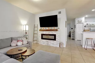 338 NE 37th Ave, Homestead, FL 33033 - Photo 7