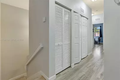 338 NE 37th Ave, Homestead, FL 33033 - Photo 9