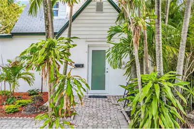 1960 NE 182nd St, North Miami Beach, FL 33162 - Photo 5