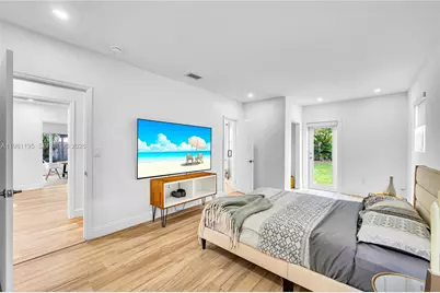 1960 NE 182nd St, North Miami Beach, FL 33162 - Photo 15