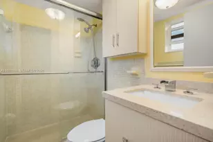 901 S Surf Rd, Hollywood, FL 33019 - Photo 11