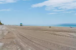 901 S Surf Rd, Hollywood, FL 33019 - Photo 43