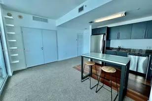 300 S Biscayne Blvd, Miami, FL 33131 - Photo 15