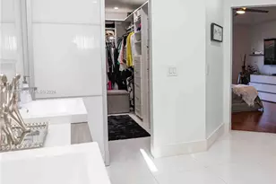 4957 NW 93rd Doral Pl, Doral, FL 33178 - Photo 39