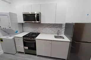 734 SW 4th St, Miami, FL 33130 - Photo 1