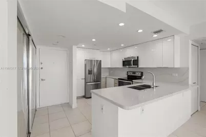 20505 E Country Club Dr #833, Aventura, FL 33180 - Photo 7