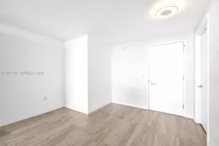 460 NE 28th St, Miami, FL 33137 - Photo 21