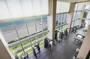1830 S Ocean Dr, Hallandale Beach, FL 33009 - Photo 29