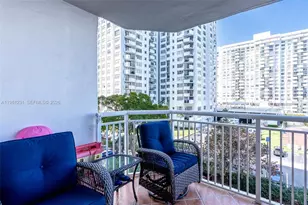 18071 Biscayne Blvd, Aventura, FL 33160 - Photo 19