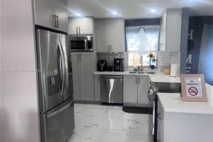 6731 SW 10th Ct, North Lauderdale, FL 33068 - Photo 5