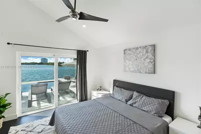 7810 Miami View Dr, North Bay Village, FL 33141 - Photo 29