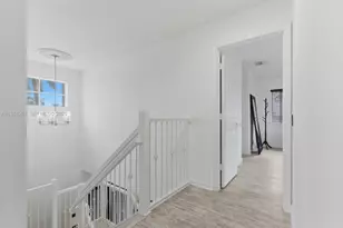 663 Live Oak Ln, Weston, FL 33327 - Photo 19