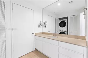 848 Brickell Key Dr, Miami, FL 33131 - Photo 17