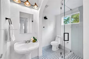 1960 NE 182nd St, North Miami Beach, FL 33162 - Photo 17