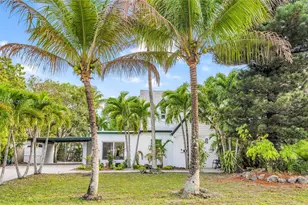 1960 NE 182nd St, North Miami Beach, FL 33162 - Photo 5