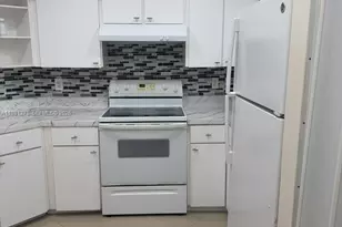 1017 Washington Cir, Homestead, FL 33034 - Photo 3