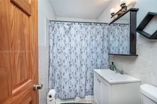 2610 NW 33rd St, Miami, FL 33142 - Photo 15