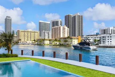 503 Palm Dr, Hallandale Beach, FL 33009 - Photo 9