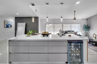 19951 NE 10th Place Way, Miami, FL 33179 - Photo 15