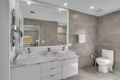 19951 NE 10th Place Way, Miami, FL 33179 - Photo 27