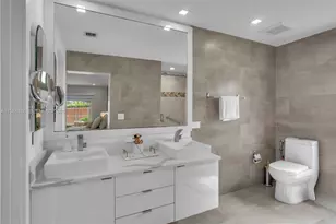 19951 NE 10th Pl Way, Miami, FL 33179 - Photo 27