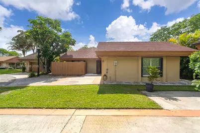 19951 NE 10th Place Way, Miami, FL 33179 - Photo 31
