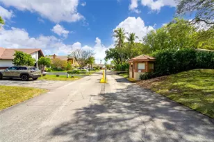 19951 NE 10th Pl Way, Miami, FL 33179 - Photo 41