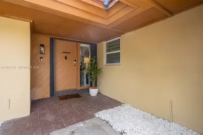 19951 NE 10th Place Way, Miami, FL 33179 - Photo 31