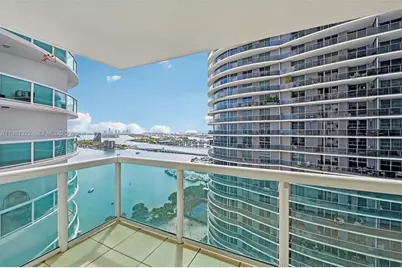 1800 N Bayshore Dr #2811, Miami, FL 33132 - Photo 9