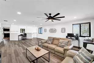 13076 NW 14th St, Pembroke Pines, FL 33028 - Photo 47