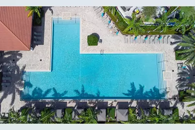 3438 W 104th Ter, Hialeah, FL 33018 - Photo 35