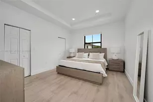 3438 W 104th Terrace, Hialeah, FL 33018 - Photo 17