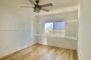 8040 Tatum Waterway Dr, Miami Beach, FL 33141 - Photo 9