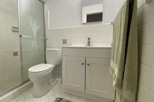 8040 Tatum Waterway Dr, Miami Beach, FL 33141 - Photo 11