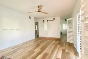 8040 Tatum Waterway Dr, Miami Beach, FL 33141 - Photo 5