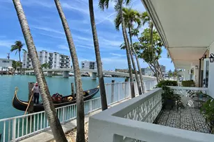 8040 Tatum Waterway Dr, Miami Beach, FL 33141 - Photo 1